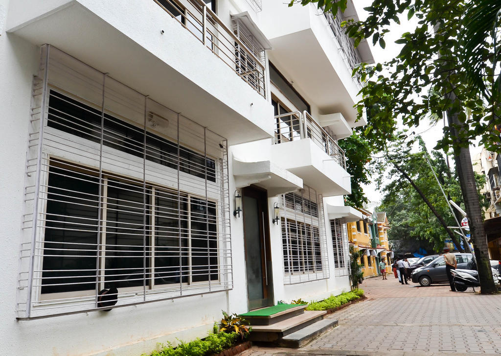 Rama Krishna Executive Apartments Bombay Værelse billede